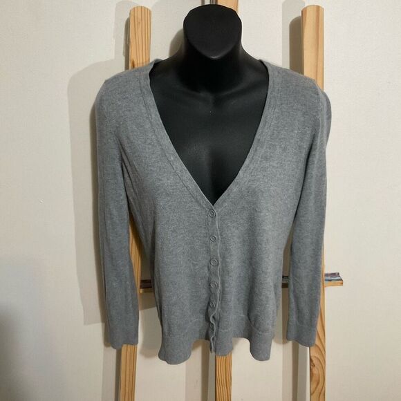 Forever 21 gray button up cardigan, lightweight size small - Picture 1 of 5